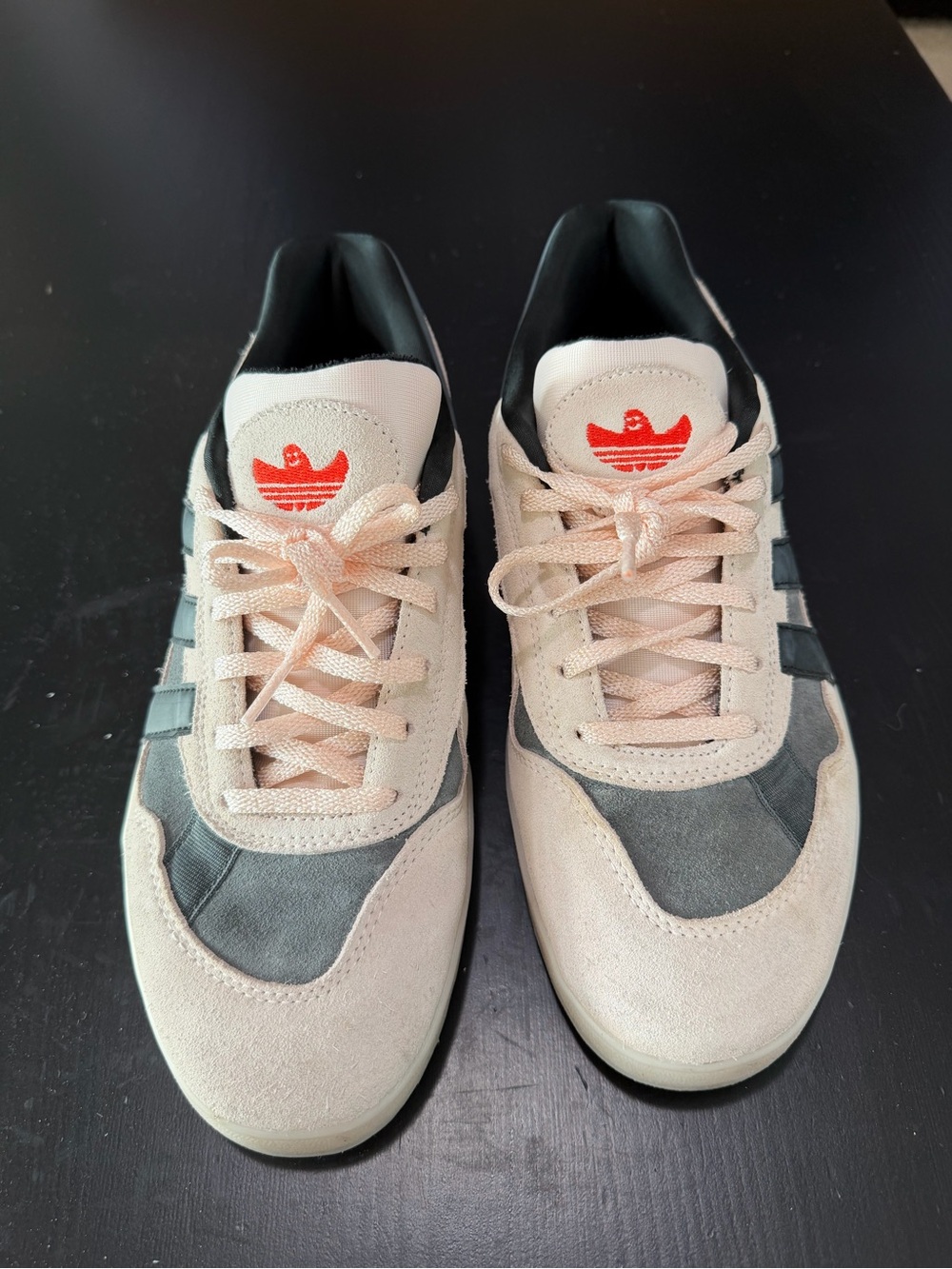 adidas Men’s Aloha Super - light pink & grey